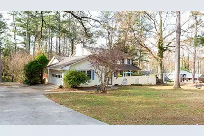 1937 Crescent Drive, Snellville, GA 30078 - Photo 9