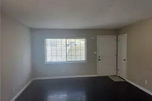 2435 Bouldercliff Way SE, Atlanta, GA 30316 - Photo 3