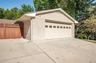 1799 Ashentree Ct, Atlanta, GA 30341 - Photo 35