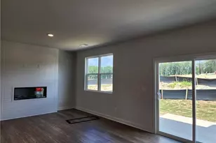 2052 Underwood Dr, Lawrenceville, GA 30043 - Photo 7