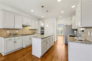 5739 Boulder Ridge Ct, Flowery Branch, GA 30542 - Photo 11