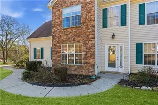 7140 Hunters Trace Dr, Cumming, GA 30028 - Photo 5