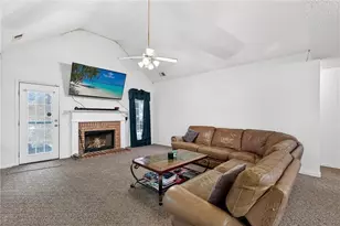 10909 University Dr, Jonesboro, GA 30238 - Photo 9