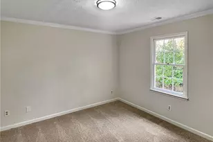 2331 Laura Ct, Snellville, GA 30039 - Photo 9