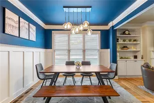 1638 Gilstrap Ln NW, Atlanta, GA 30318 - Photo 9