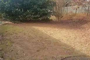 1150 Hillary Ln, Lawrenceville, GA 30043 - Photo 9