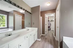 518 Wallnut Hall Cove, Woodstock, GA 30189 - Photo 19