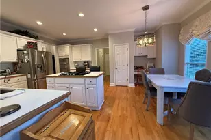 710 Trillium Ln, Lilburn, GA 30047 - Photo 13