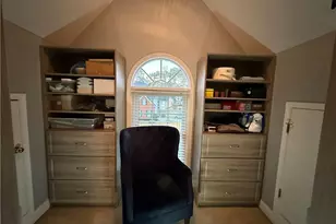 710 Trillium Ln, Lilburn, GA 30047 - Photo 25