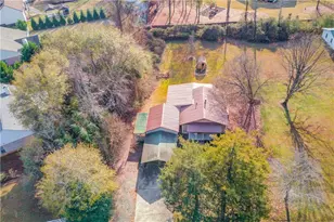 6088 Wade Orr Rd, Flowery Branch, GA 30542 - Photo 23