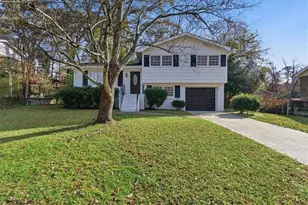 5674 Sandhurst Dr, Forest Park, GA 30297 - Photo 27