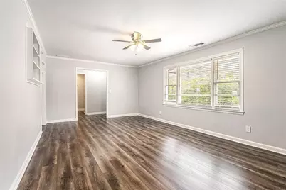 4229 Rockbridge Heights Drive, Stone Mountain, GA 30083 - Photo 7