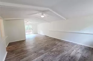 2810 Creekwood Ln, Lawrenceville, GA 30044 - Photo 19