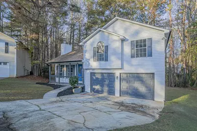 2060 Bedford Court, Lithonia, GA 30058 - Photo 3