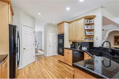 404 Brookview Circle, Atlanta, GA 30339 - Photo 13