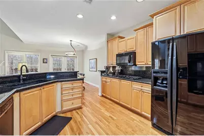 404 Brookview Circle, Atlanta, GA 30339 - Photo 11