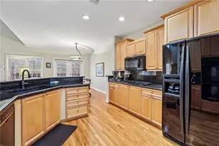 404 Brookview Cir, Atlanta, GA 30339 - Photo 11