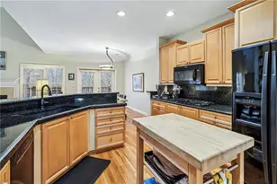 404 Brookview Cir, Atlanta, GA 30339 - Photo 9