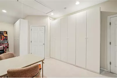 404 Brookview Circle, Atlanta, GA 30339 - Photo 37