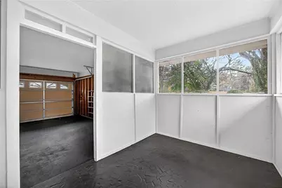 201 E Simon Terrace NW, Atlanta, GA 30318 - Photo 27