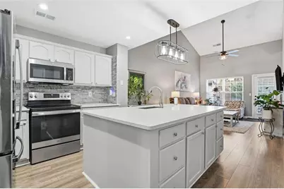 550 Fox Creek Crossing, Woodstock, GA 30188 - Photo 7