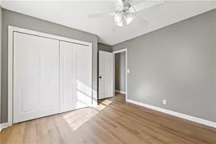 2102 Sandtree Ct SW, Atlanta, GA 30331 - Photo 9