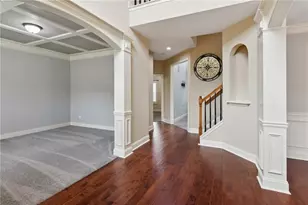 9115 Hannahs Crossing Dr, Gainesville, GA 30506 - Photo 7