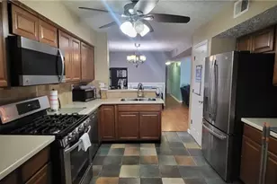 2105 N Forest Trail NE, Dunwoody, GA 30338 - Photo 5