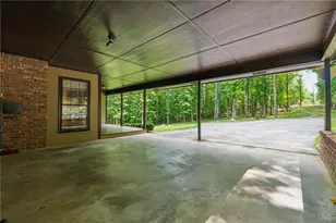 2270 Dinsmore Rd, Alpharetta, GA 30004 - Photo 37