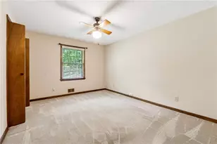 2270 Dinsmore Rd, Alpharetta, GA 30004 - Photo 17