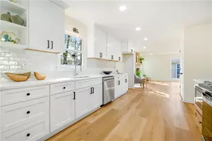 2110 Hunters Ridge Dr, Lawrenceville, GA 30044 - Photo 7