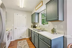 296 McIntosh Trail, Sharpsburg, GA 30277 - Photo 11