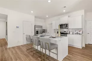 12070 Conrad Cir, Hampton, GA 30228 - Photo 7