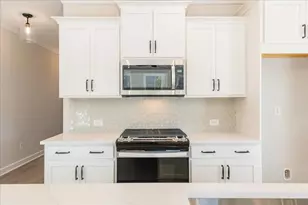 233 Bluffington Wy, Marietta, GA 30066 - Photo 9