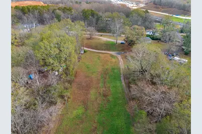 3209 Hall Drive, Gainesville, GA 30501 - Photo 5