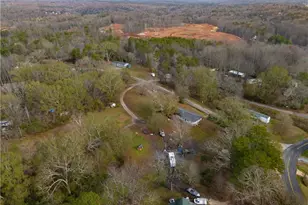 3209 Hall Dr, Gainesville, GA 30501 - Photo 9