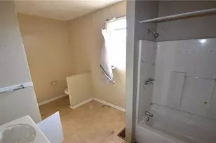 68 Poplar St, Porterdale, GA 30014 - Photo 9