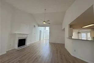 3720 Crescent Walk Ln, Suwanee, GA 30024 - Photo 7