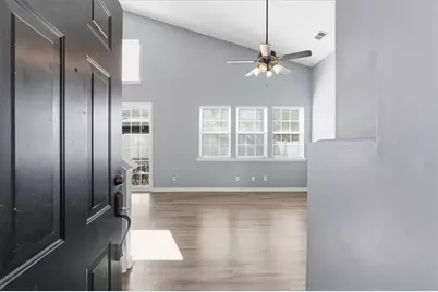 156 W Oaks Place, Woodstock, GA 30188 - Photo 5