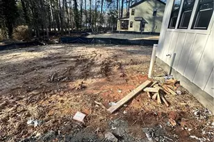 3369 Dodson Dr, East Point, GA 30344 - Photo 23