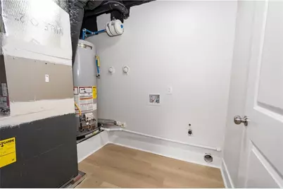 2432 Mistletoe Lane, Snellville, GA 30039 - Photo 37