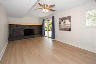 2432 Mistletoe Ln, Snellville, GA 30039 - Photo 27