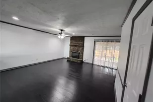 8173 Canyon Forge Dr, Riverdale, GA 30274 - Photo 11