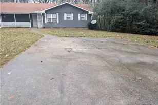 155 Chesapeake Dr, Ellenwood, GA 30294 - Photo 3