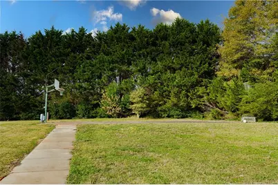 8105 Jot Em Down Road, Gainesville, GA 30506 - Photo 9