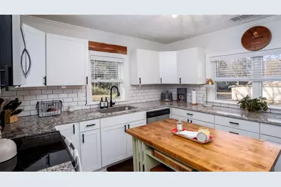 1328 S Madison Avenue S, Monroe, GA 30655 - Photo 7