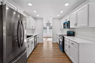 2218 Smallwood Springs Dr, Gainesville, GA 30507 - Photo 7