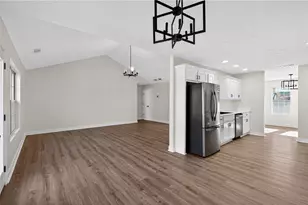 2218 Smallwood Springs Dr, Gainesville, GA 30507 - Photo 11