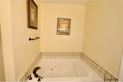 9502 Whaleys Lake Trace, Jonesboro, GA 30238 - Photo 13