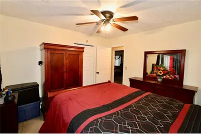 9502 Whaleys Lake Trace, Jonesboro, GA 30238 - Photo 15